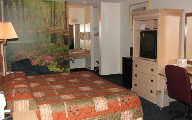 Canterbury Inn & Suites