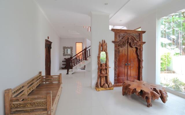 Airy Buleleng Lovina Kubu Gembong 1 Singaraja Bali