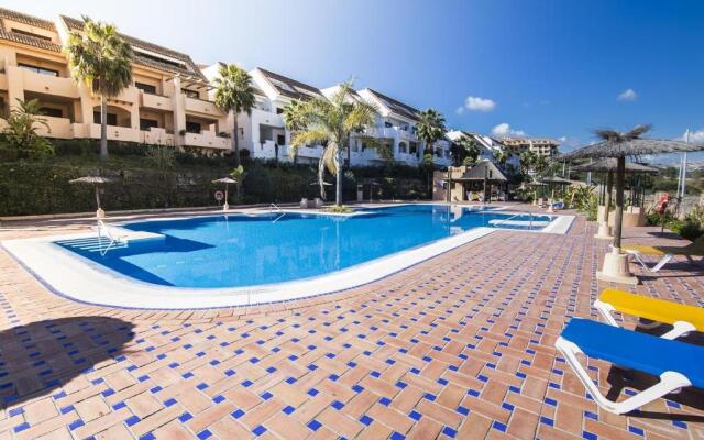 2134-Modern apt with terrace sea view