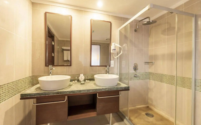 Maira Deluxe Resort Hotel