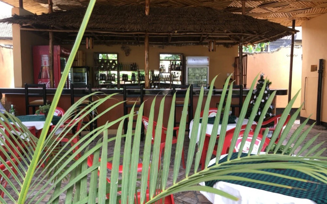 Basecha Garden Lodge