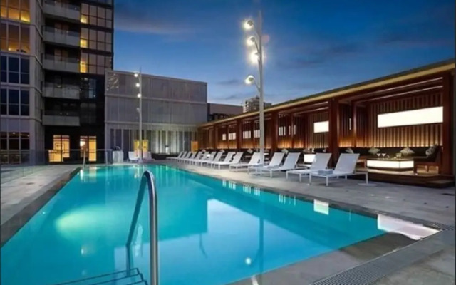 Gorgeous Lakeview Boutique Suites