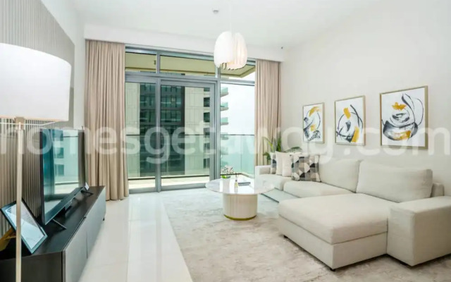 Homesgetaway- 2BR in Beach Vista Tower 2