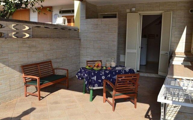 Cosy Apartment Near The Beach With Patio Balcony Pets Allowed Parking