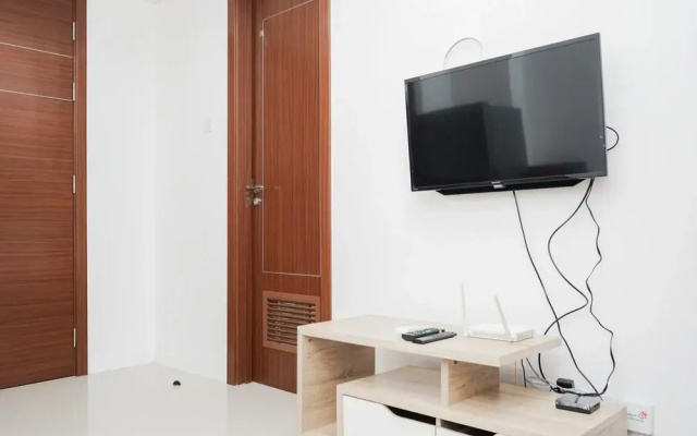 Comfortable 1BR Apartment at Vittoria Residence