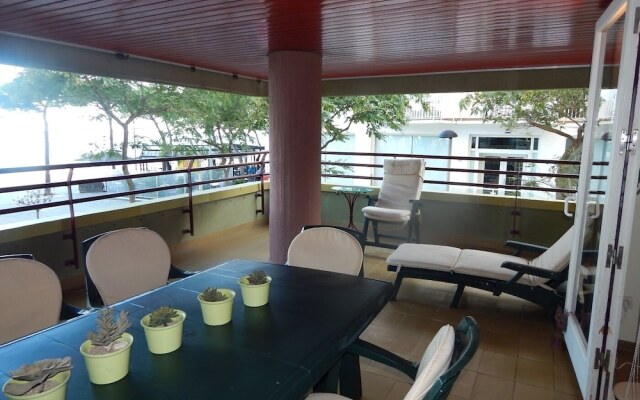 Apartamento 1a linea de mar Capanema