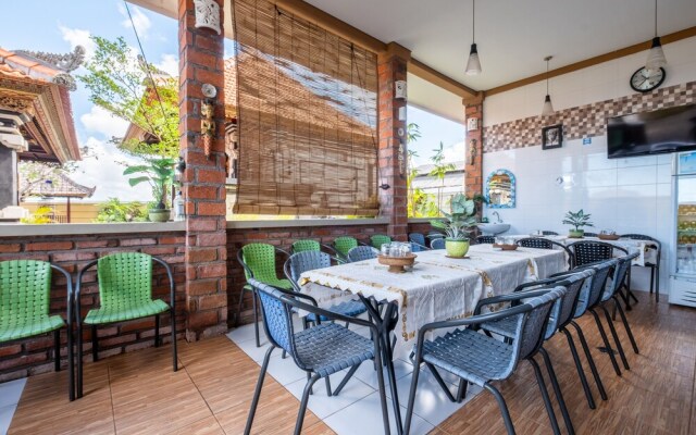 OYO 914 Batukaru Garden 5 Sevilla Residence