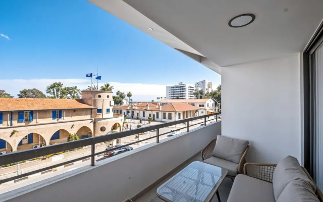 Finikoudes Marina View 102