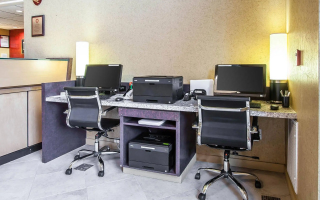 Clarion Hotel Portland Airport