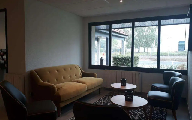 Brit Hotel Reims la Neuvillette