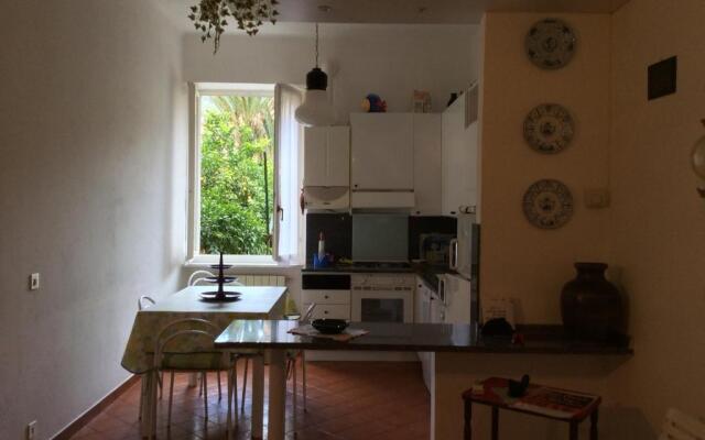 A pochi passi dal mare- PortofinoVacanze