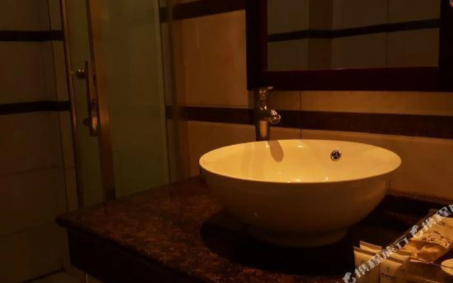 Wuchuan Tianyou Business Hotel (Wuchuan International Airport)