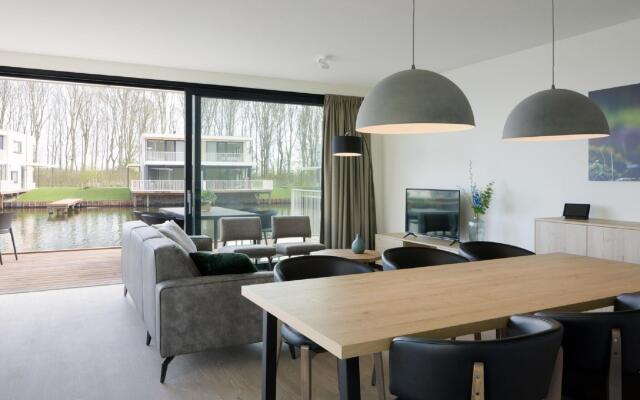 Luxury villa with jetty, at the Veerse Meer