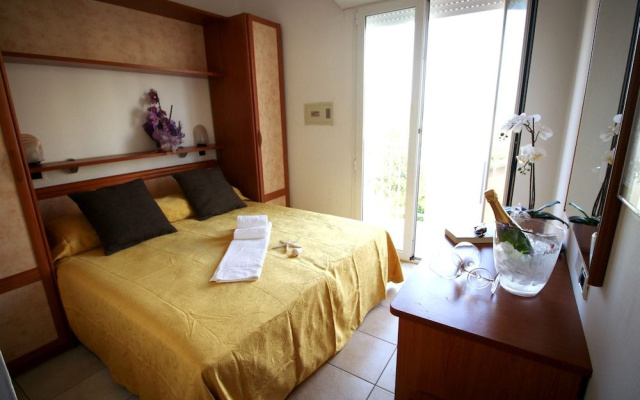 Hotel Adria Beach