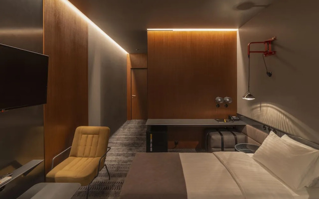 Design Hotel Road