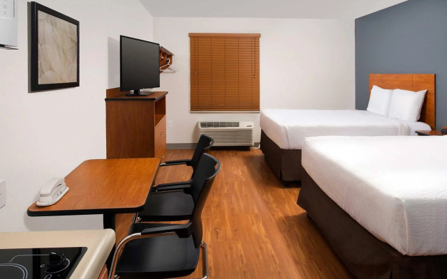WoodSpring Suites Chicago Darien