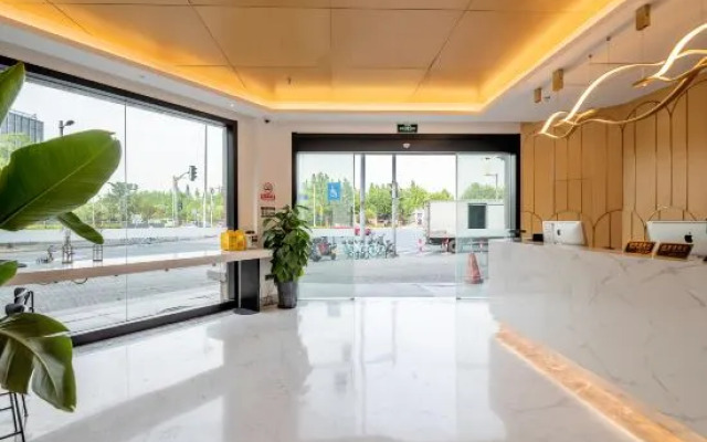 Su Shi Light Luxury Hotel (Shanghai Wujiaochang Fudan University Branch)