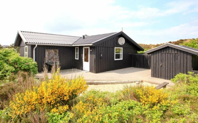 6 Person Holiday Home in Henne