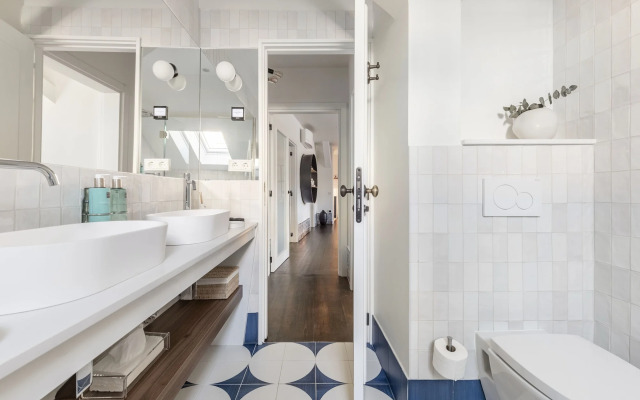 Lisbon Downtown Luxury Family Residence