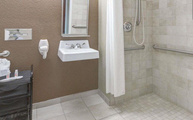 Microtel Inn & Suites by Wyndham Williston