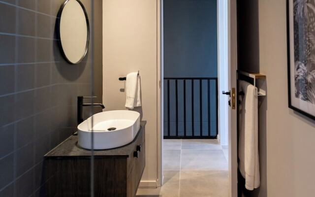 The Woods Luxury Homes - Elaleni Estate