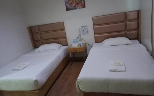 Meaco Royal Hotel - Tabaco