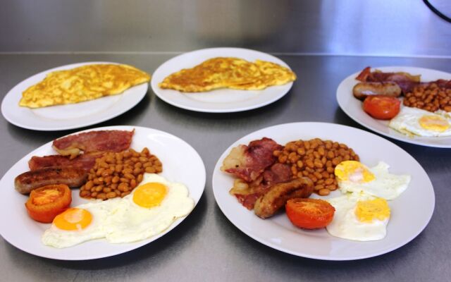 Aliwal Dive Centre & Lodge