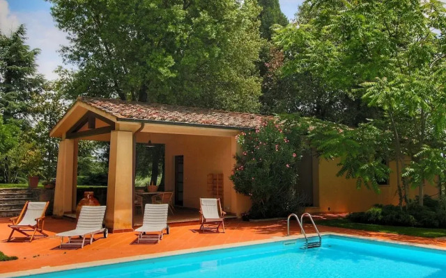 Charming Cottage in Sinalunga