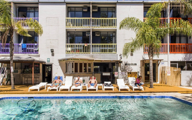 Billabong Backpackers Resort