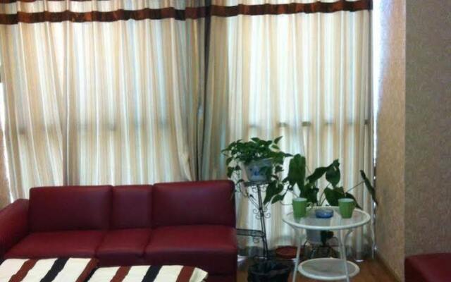 Fat Big Inn (Wanda Store South Square of Zhenjiang Railway Station)