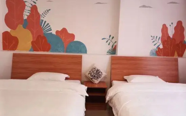 Mount Danxia Inn No. 9