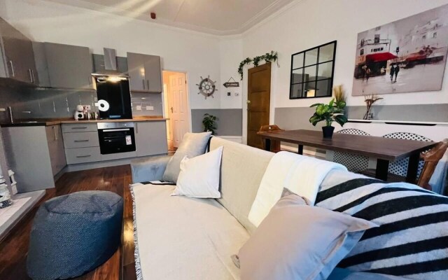 Stunning Apartment Sleeps up to 4 in Blackpool
