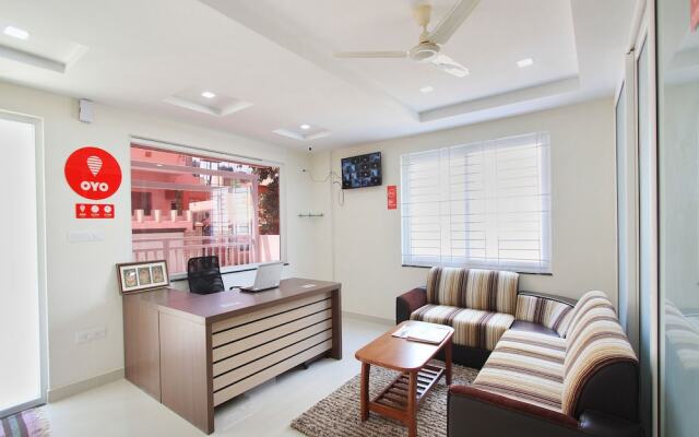OYO 12465 SIRI Residency
