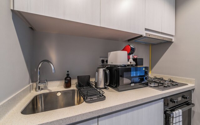 Business Bay's Coziest Hideaway With Balcony