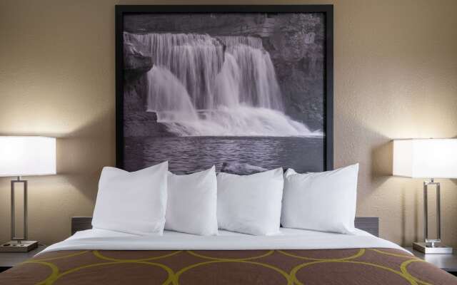 Super 8 by Wyndham Merrillville