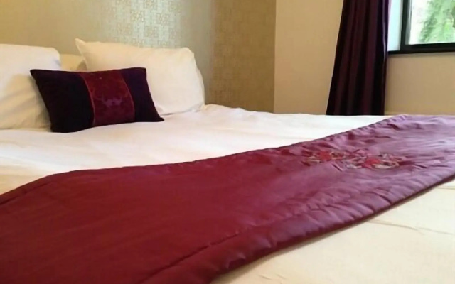 Healey Hotel