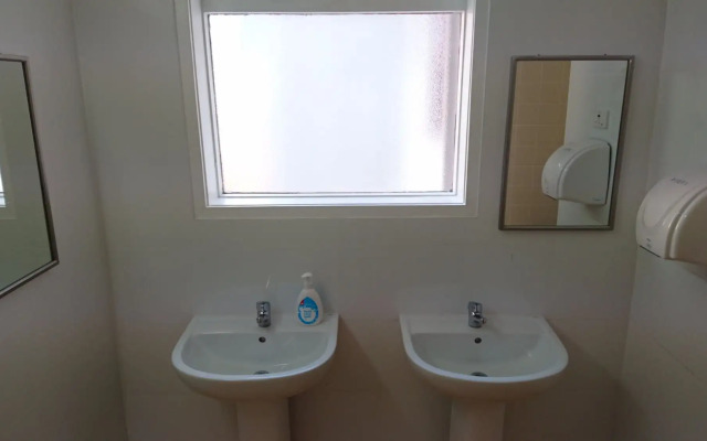 The Backpackers Imperial Hotel - Hostel