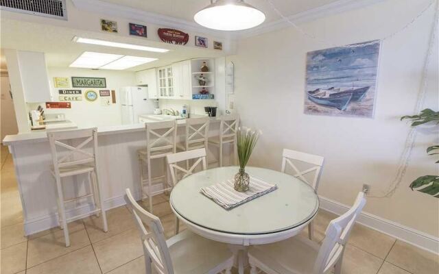 Captains Quarters 218 - Two Bedroom Condo