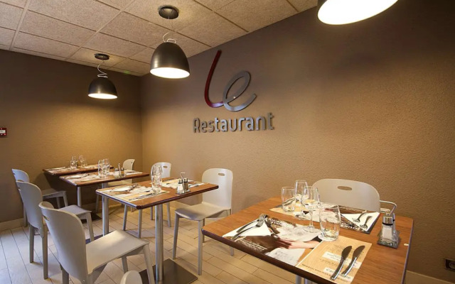 Campanile Clermont-Ferrand ~ Aubière