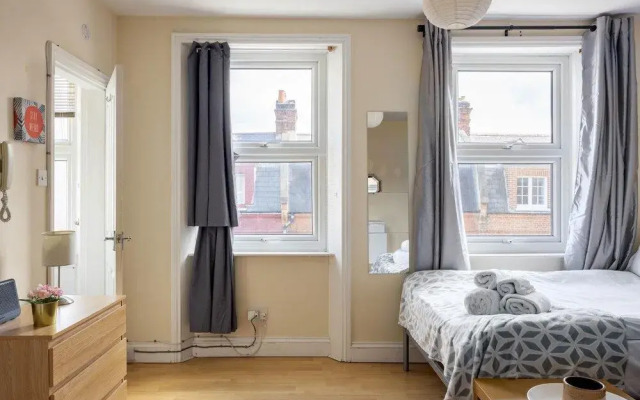 Charleville Road Studio Apartment