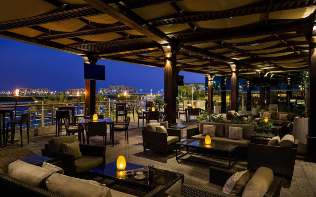 Bay La Sun Hotel & Marina