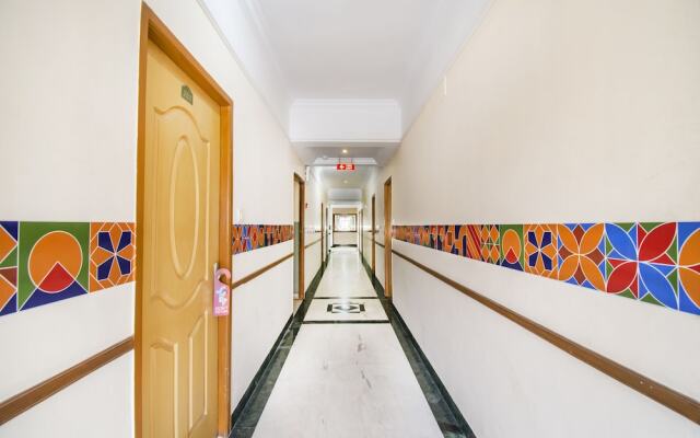 FabHotel Metro Manor Central Station