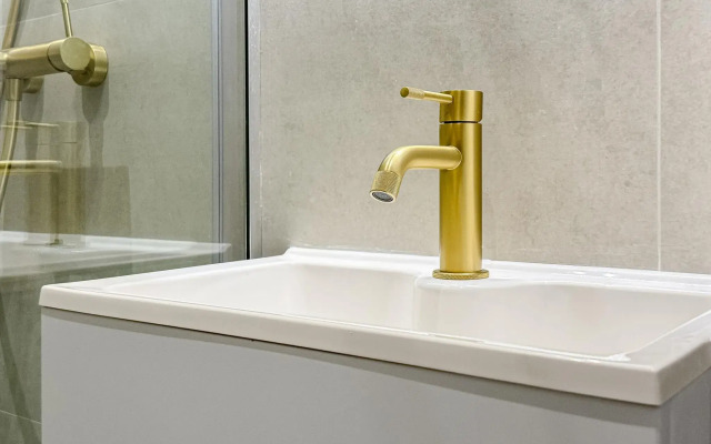 Фулл Хаус на улице Академика Челомея 1А