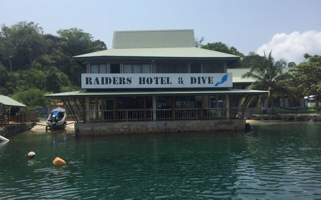 Raiders Hotel