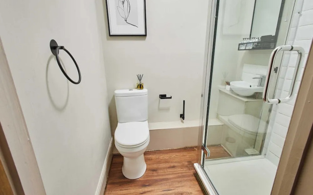 Host Stay Emerald Beach House