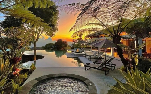Altavista Villa