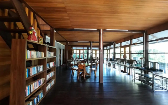 Hotel Besar Bulan Baru - Senggigi