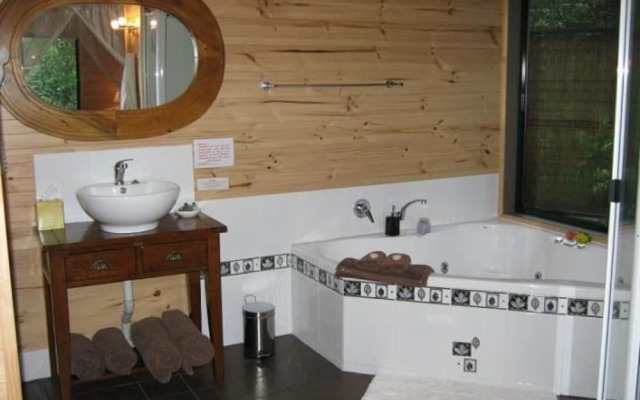Ravensbourne Forest Chalets