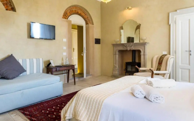 White Lilac romantic B&B adults only