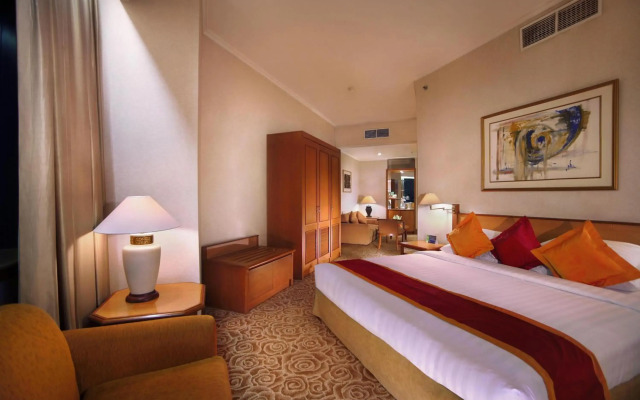 Menara Peninsula Hotel Jakarta